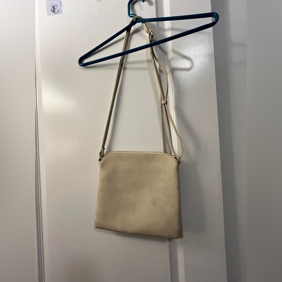 𝓑𝓮𝓲𝓰𝓮 𝓒𝓻𝓸𝓼𝓼𝓫𝓸𝓭𝔂 𝓑𝓪𝓰 𝔀𝓲𝓣𝓱 𝓽𝓪𝓼𝓼𝓮𝓛 - Picture 2 of 6